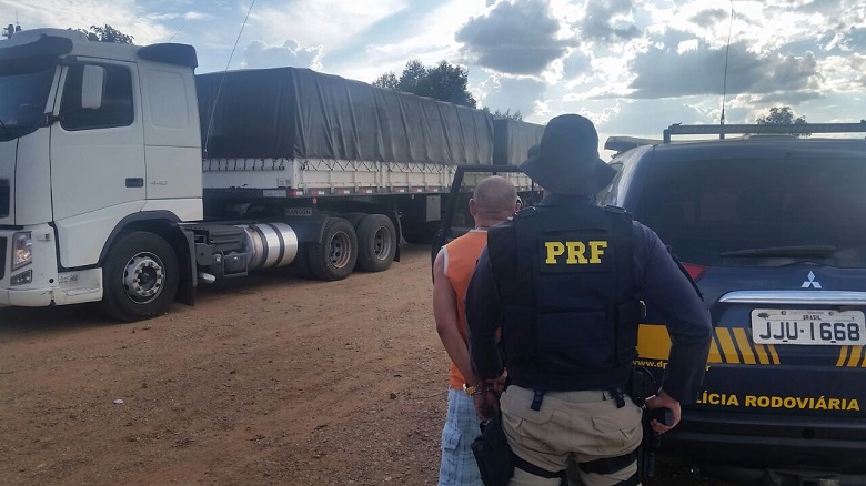 carga contrabandeada prf go.jpg