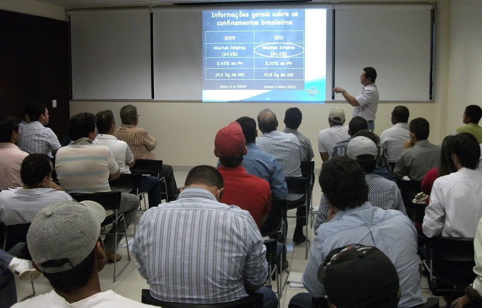 Escola de Pecuaria Intensiva.jpg