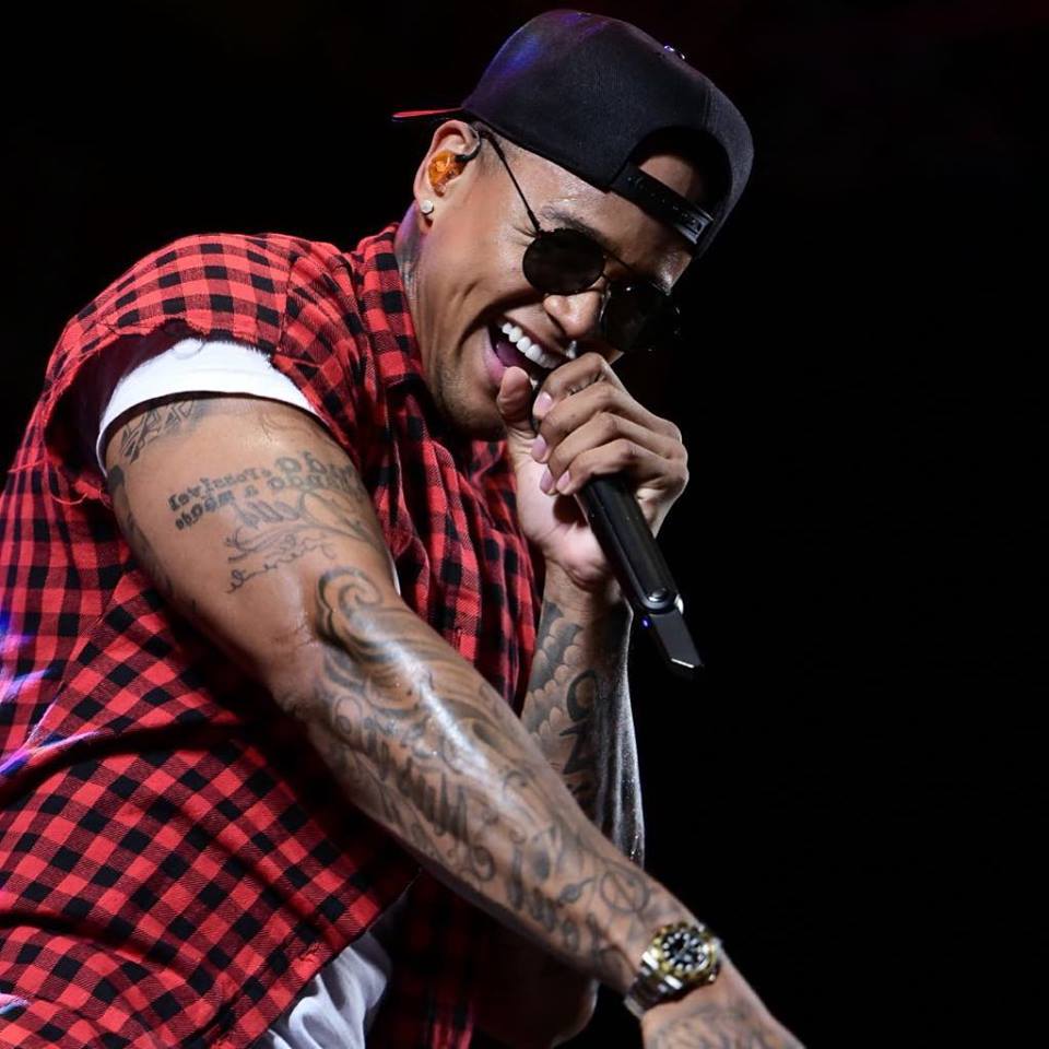 leo santana foto reproducao facebook.jpg