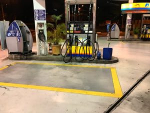 posto de combustivel foto roberto parizotti.jpg