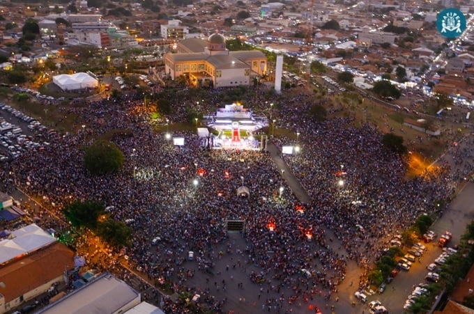 romaria divino pai eterno foto divinopaieterno.jpg
