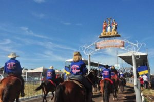 festa_divina_cavalgada_Trindade_GO3-850x565.jpg