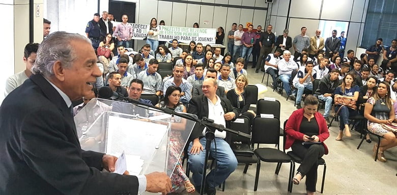 iris juventude foto paulo de goias.jpg