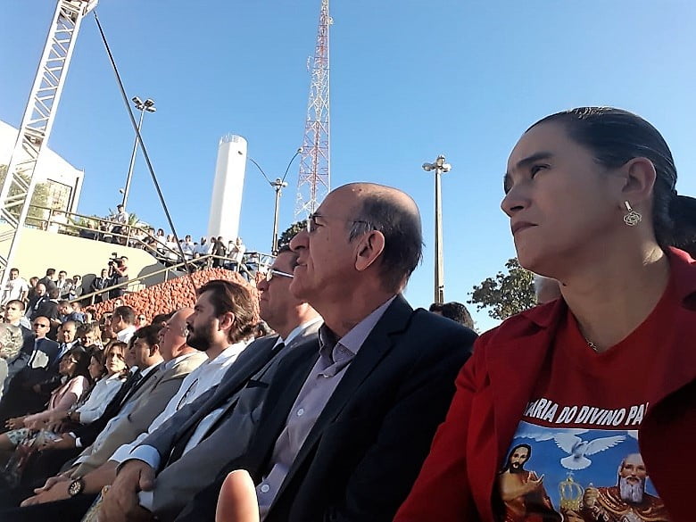 katia maria romaria do divino pai eterno.jpg