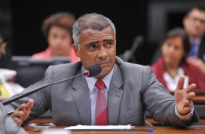 Romario foto zeca ribeiro foto camara dos deputados.jpg