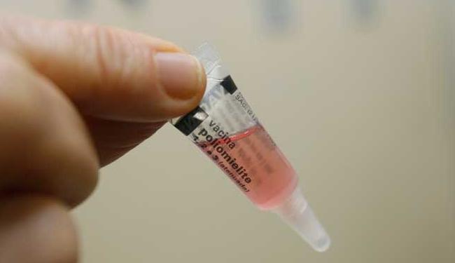 vacina polio rep.jpg