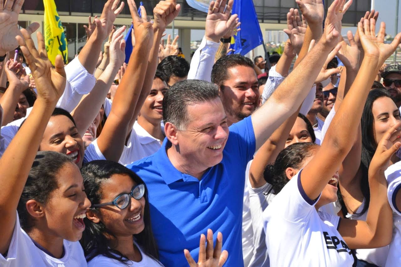 MARCONI PERILLO - REUNIÃO JUVENTUDE 2.jpeg