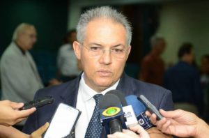 Júlio Paschoal, economista e professor (foto divulgação)