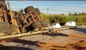 acidente caminhao br153 20abr2019