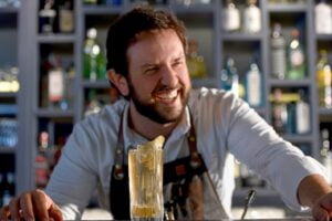 Sócio Benício do Zimbro, especialista em coquetel (Foto Divulgação).