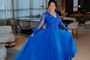 Suely Suita vestindo a nova coleção (Foto: André Cywinski).