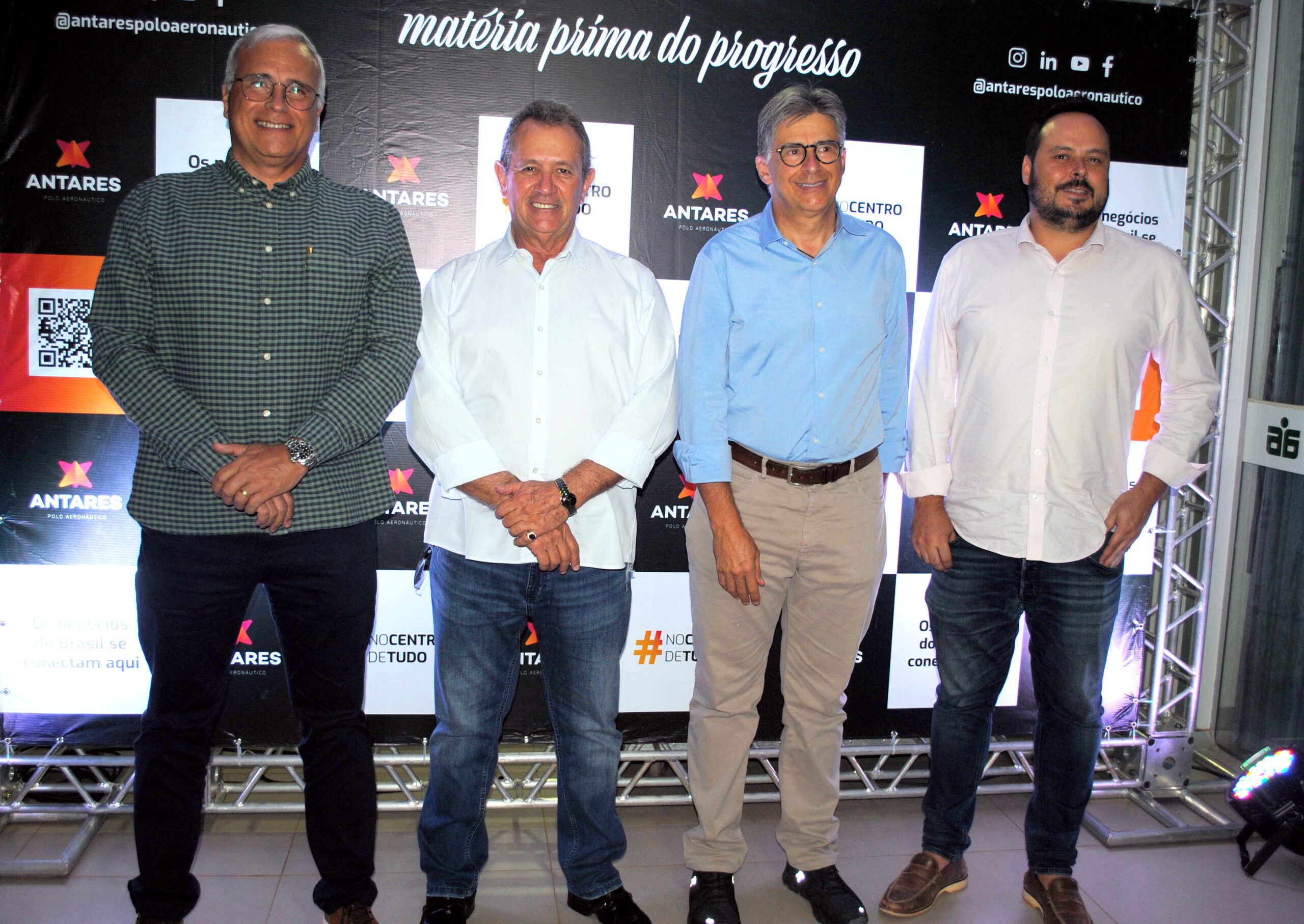 Sócios do Antares Polo Aeronáutico: Rodrigo Neiva, Marcos Alberto, Romeu Neiva e Marcos Bernardo (Foto divulgação).