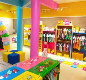 Interior da Loja Container Baby Kids Goiânia” (Foto Marcos Miranda).