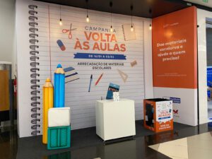 Arrecadação de materiais escolares no Passeio das Águas Shopping (Foto divulgação).