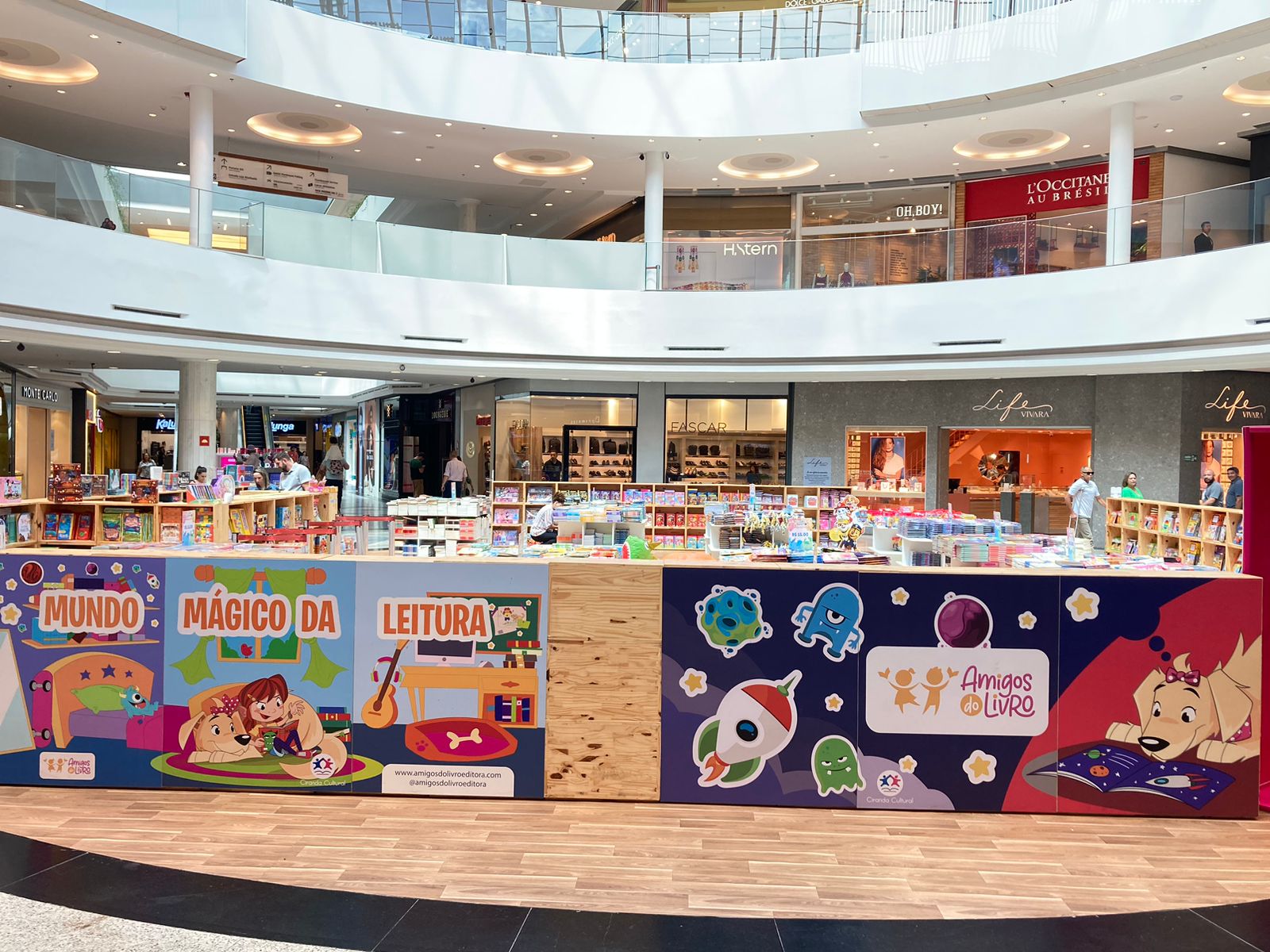 Feira Amigos do Livro, no Flamboyant Shopping (Foto divulgação).