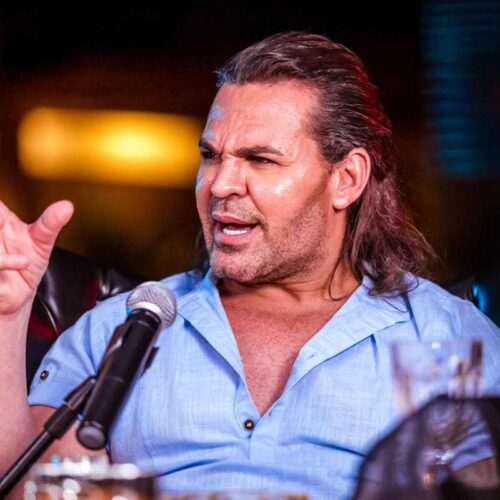 Eduardo_Costa_presenteia_mulher_com_carro_de_mais_de_R$_400_mil_(5)