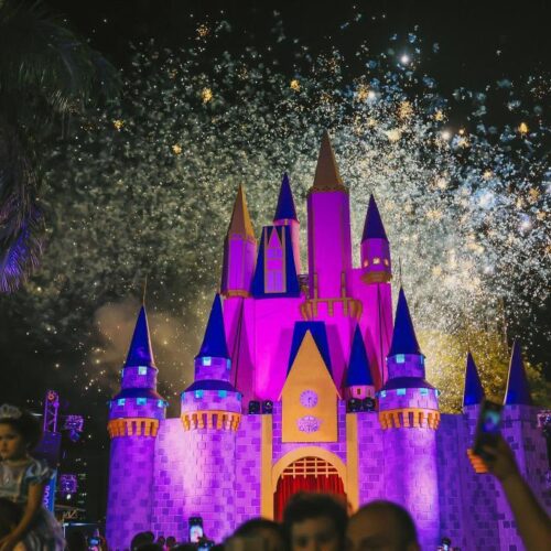 Queima de fogos promete encantar visitantes da Happy Land (Foto divulgação).