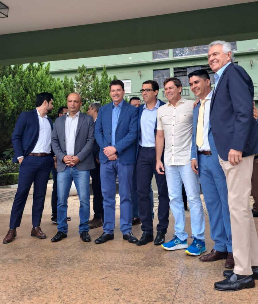 Ilustração do signo de Aquário em um círculo branco