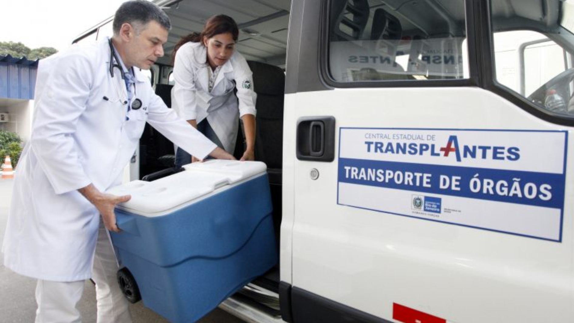 Ilustração do signo de libra em um círculo roxo