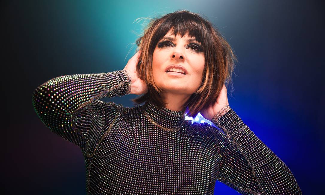 Fernanda Abreu fará show em Goiânia (Foto divulgação).