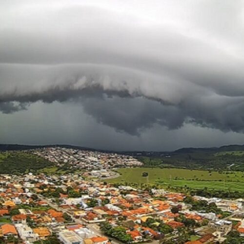 Aproximadamente_300_municípios_de_Minas_Gerais_recebem_alerta_para_chuvas_intensas._(5)