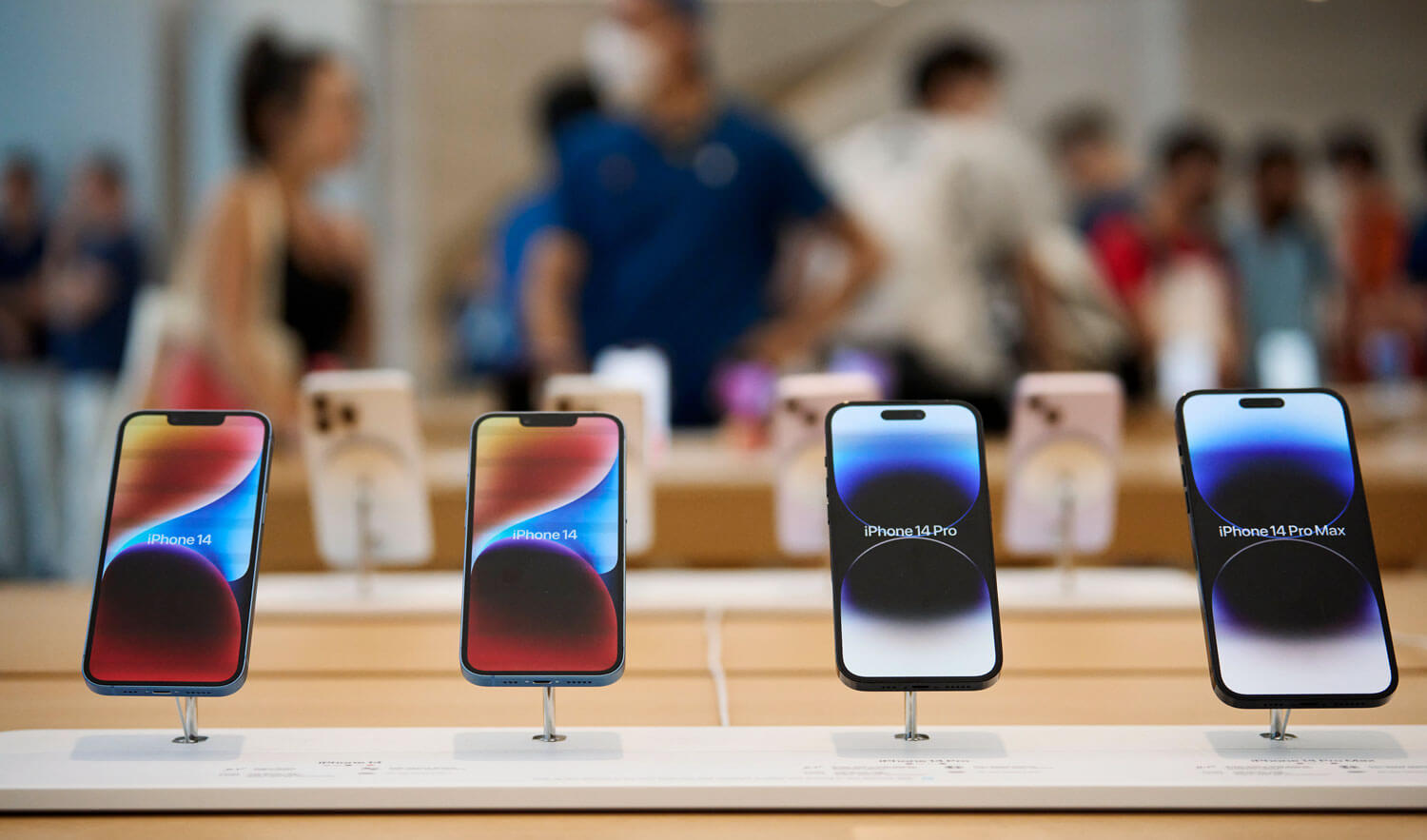 Os_valores_do_iPhone_diminuem_antes_do_lançamento_do_novo_modelo._(1)