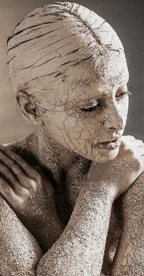 Ilustração de um carneiro preto em um círculo branco