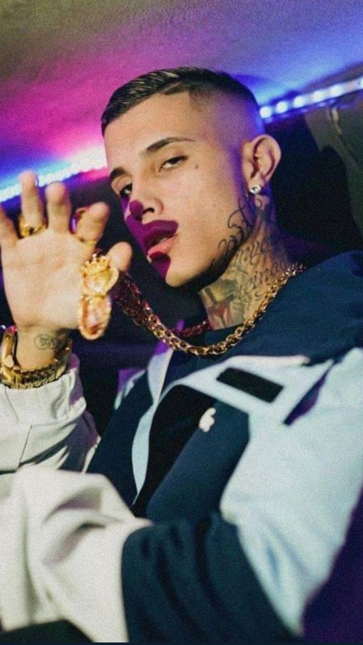 Mulher em um supermercado 