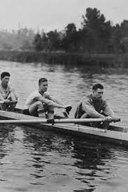 Ilustração de um regador em cima de três vasos de plantas em um fundo azul-escuro 