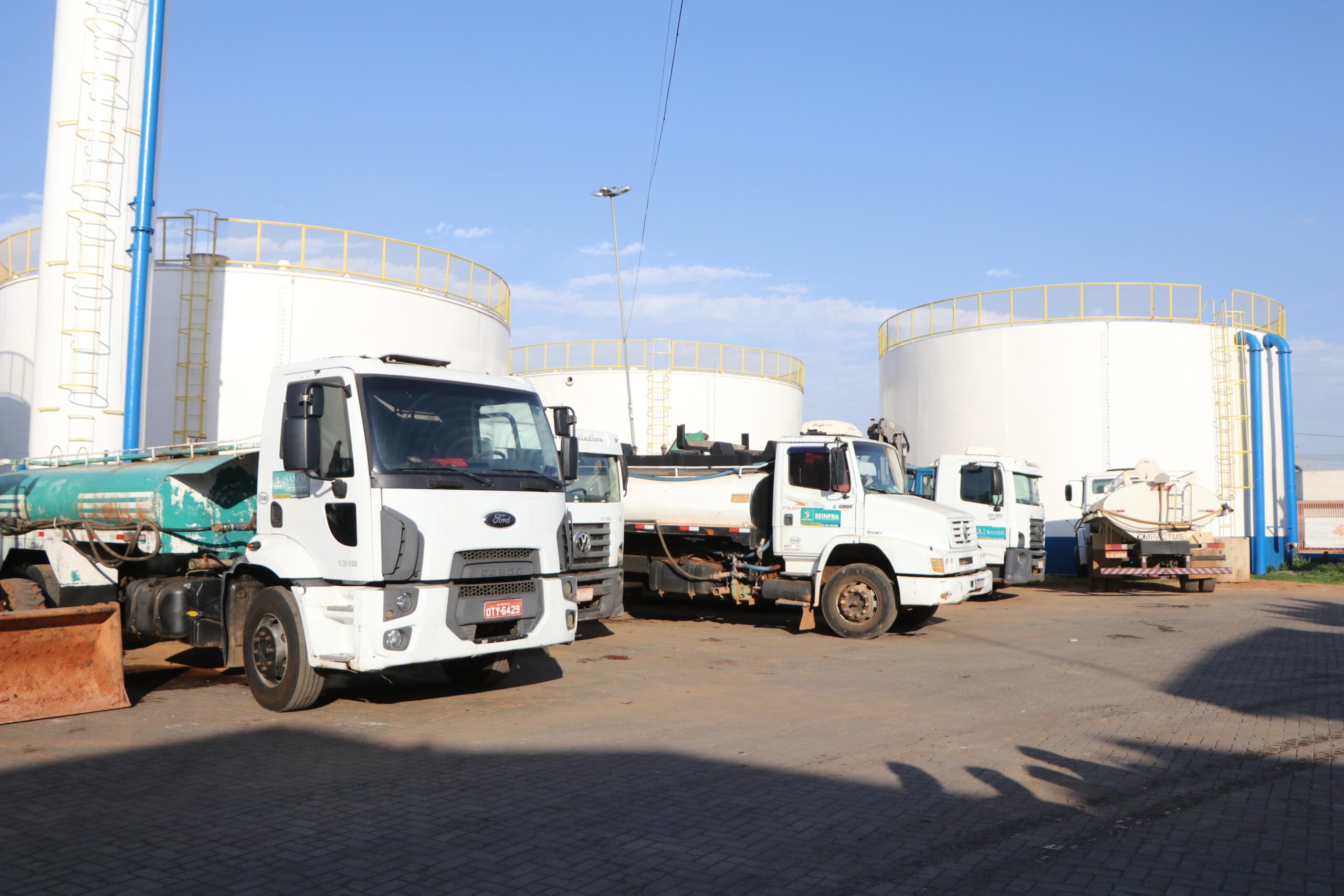 Sanesc amplia atendimento com caminhões-pipa em Senador Canedo. Foto: Vitoria Carvalho