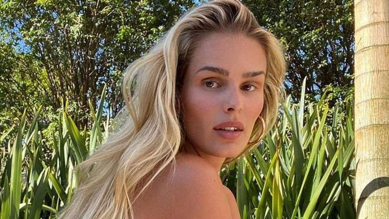 Ilustração do signo de Câncer dentro de um círculo rosa