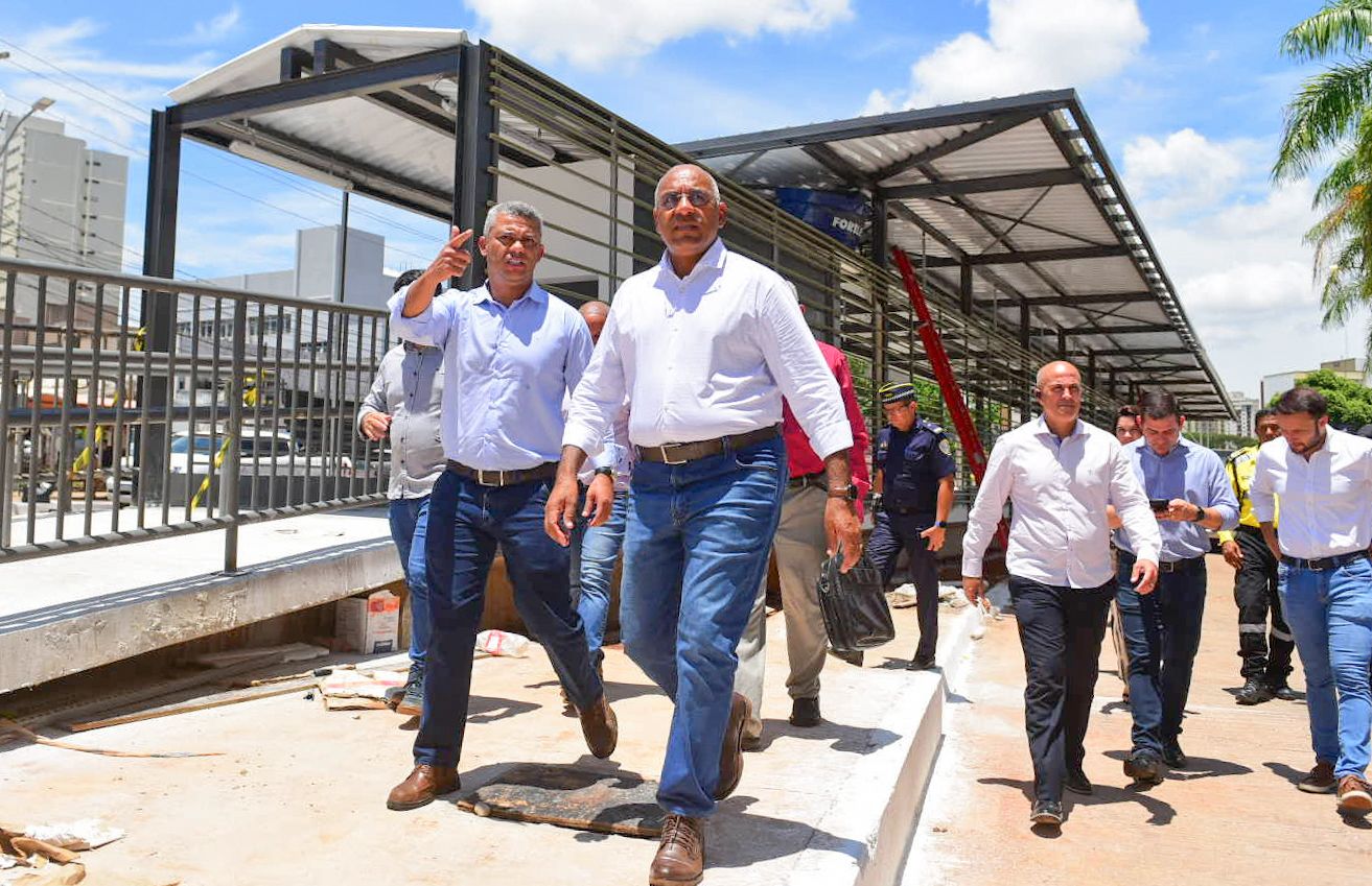 Rogério Cruz visita obras do BRT. Foto: Jucimar de Souza