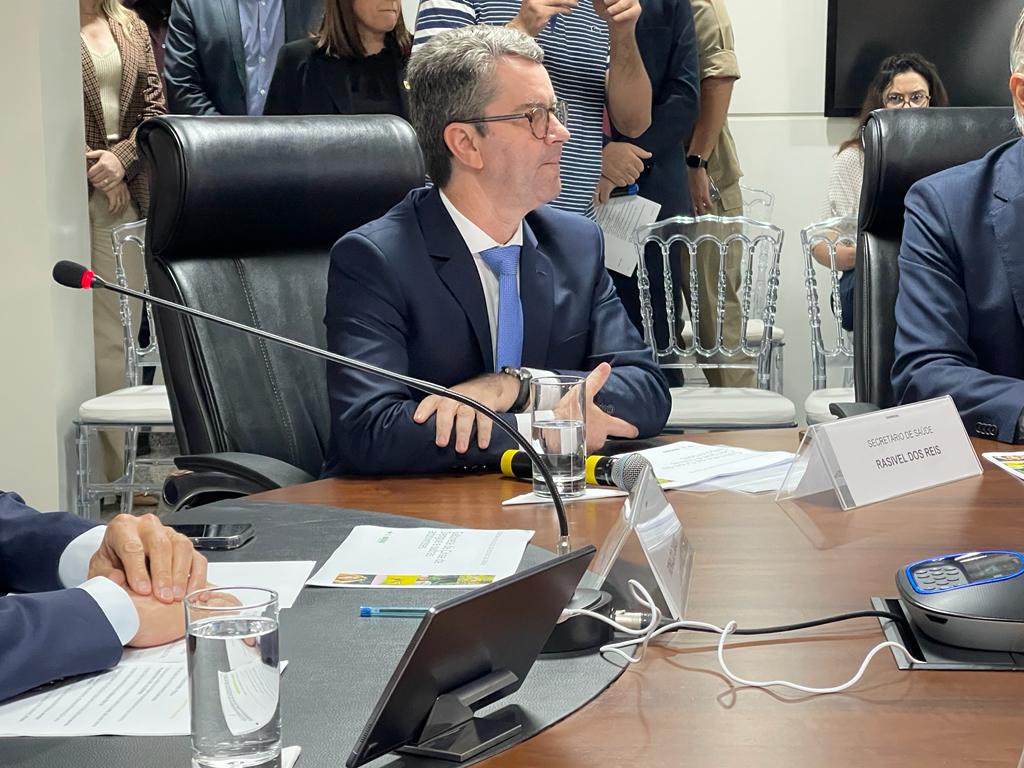 Ilustração do signo de Capricórnio com uma cabra de cauda curvada