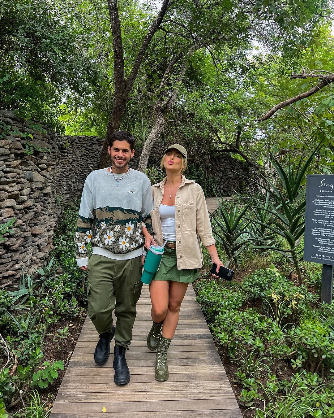 Ilustração do signo de Peixes com dois peixes entrelaçados