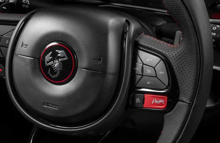 Ilustração de uma luneta sobre um diamante na capa do livro "Detetive o caso do diamante Dumpleton"