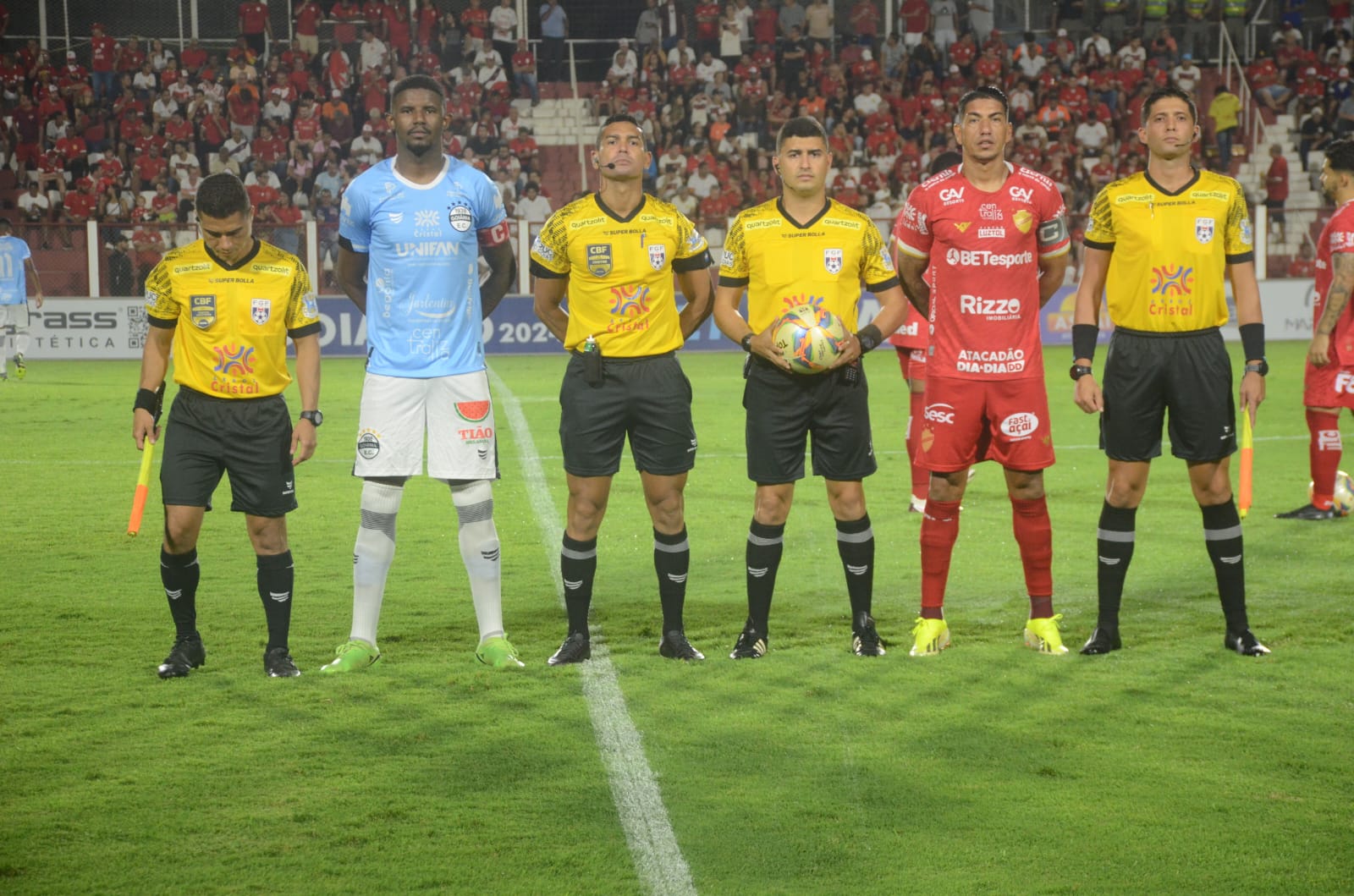 Vila Nova e Goiânia em clássico pelo Campeonato Goiano