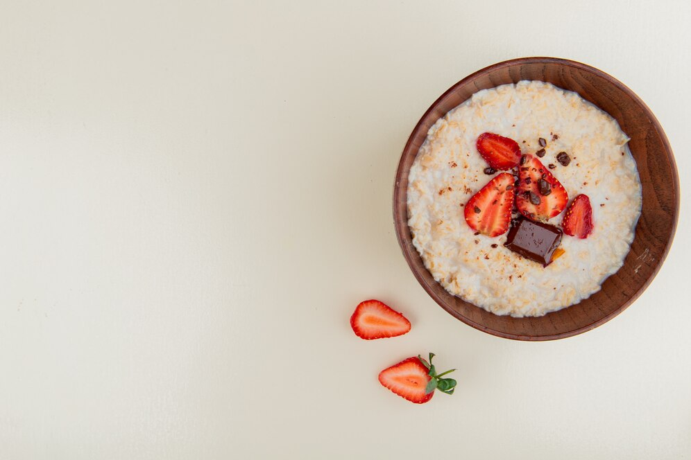 Ilustração de uma balança em um fundo laranja