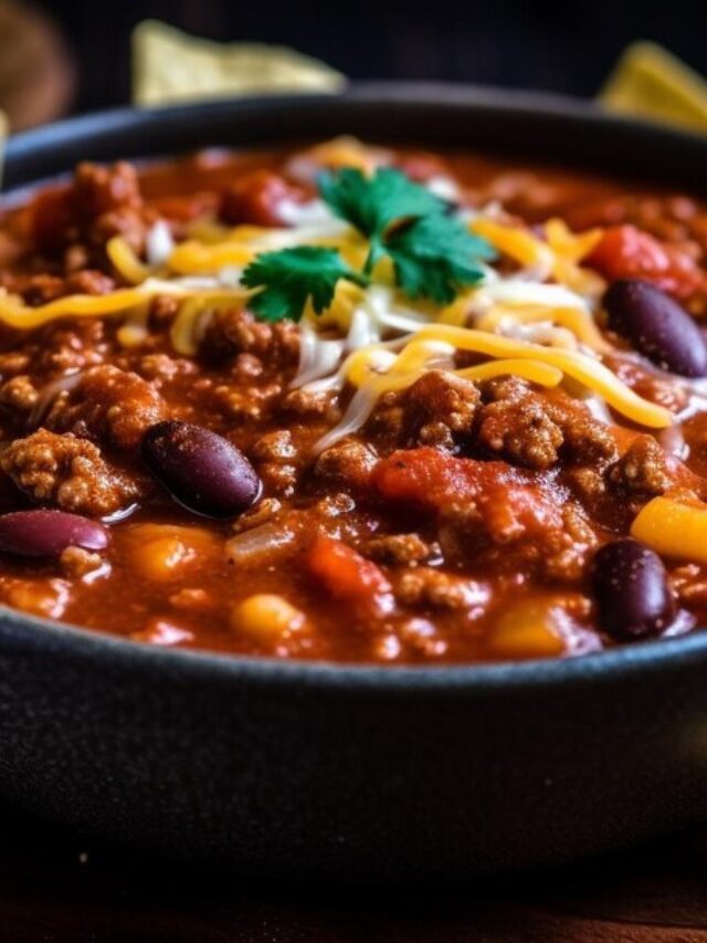 Ilustração do signo de Escorpião com a figura de um escorpião dourado, detalhado dentro de uma moldura clássica em fundo escuro