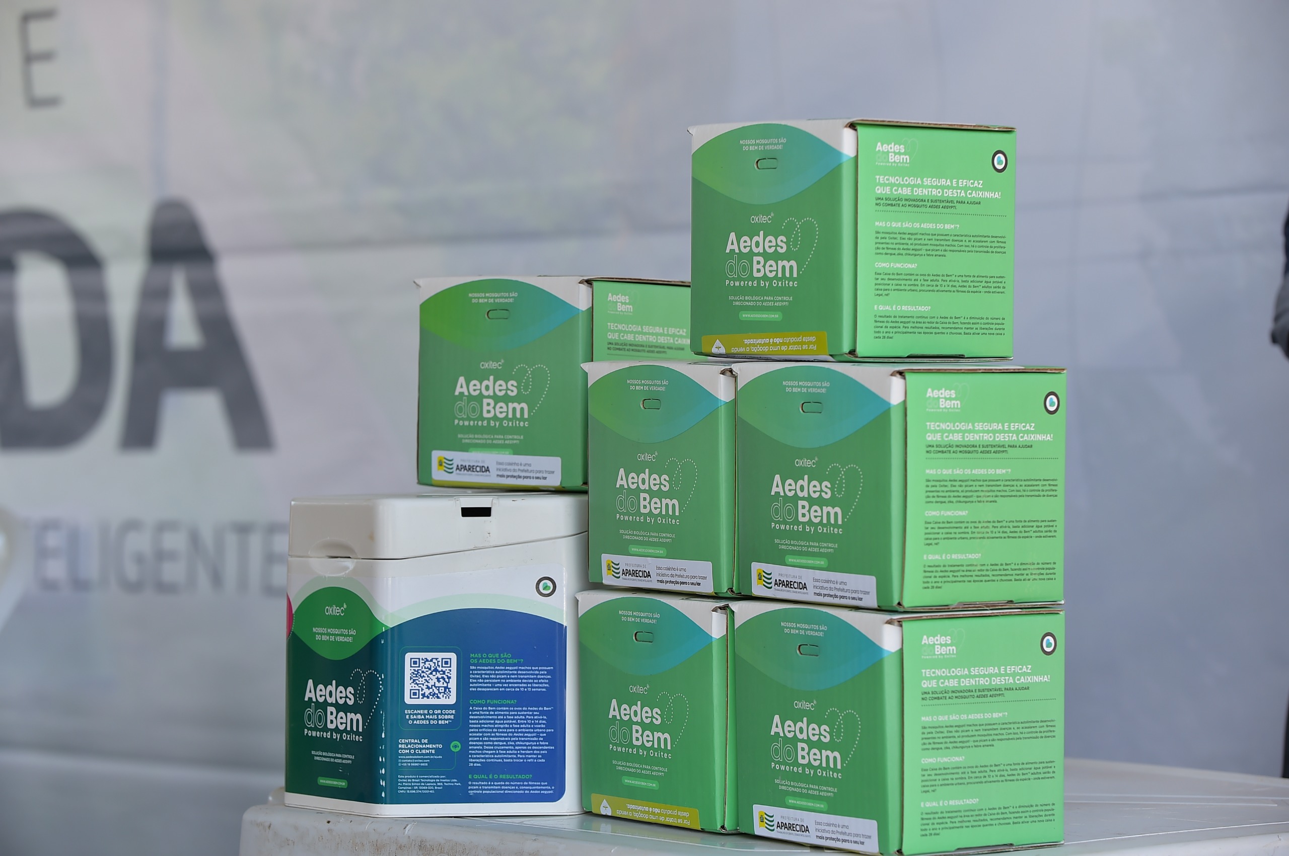 Caixas da solução biológica Aedes do Bem, da Prefeitura de Aparecida. Foto: Rodrigo Estrela