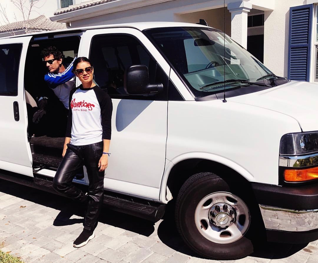 Ilustração do signo de áries em um fundo cinza