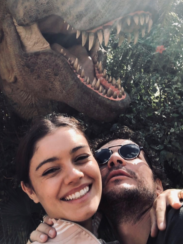 Ilustração do signo de escorpião em um fundo cinza