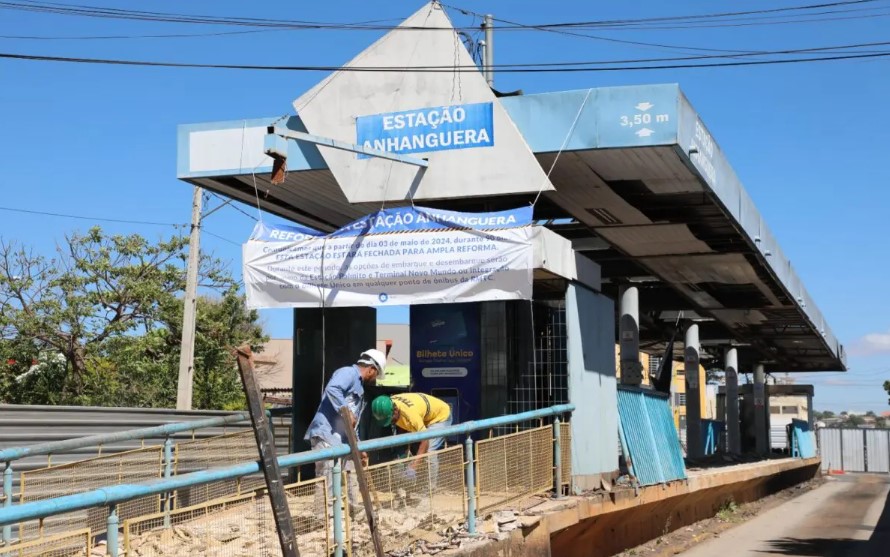 obras nas estações do eixo anhanguera. Foto: Edinan Ferreira