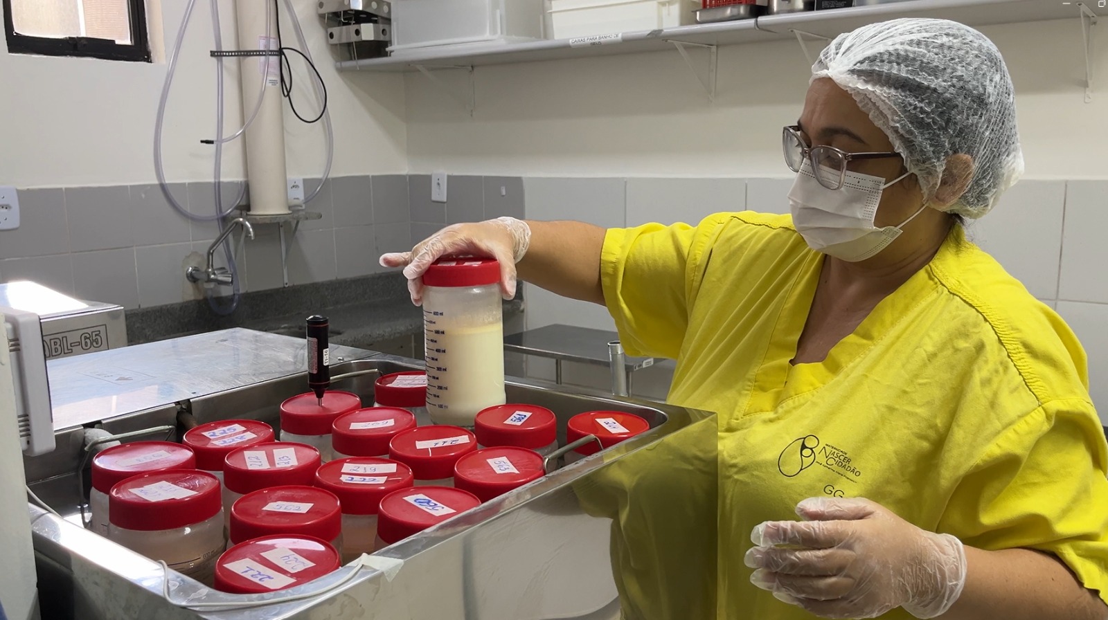 Leite materno. Banco de Leite Humano das Maternidades Municipais de Goiânia. Foto: Ascom Fundahc