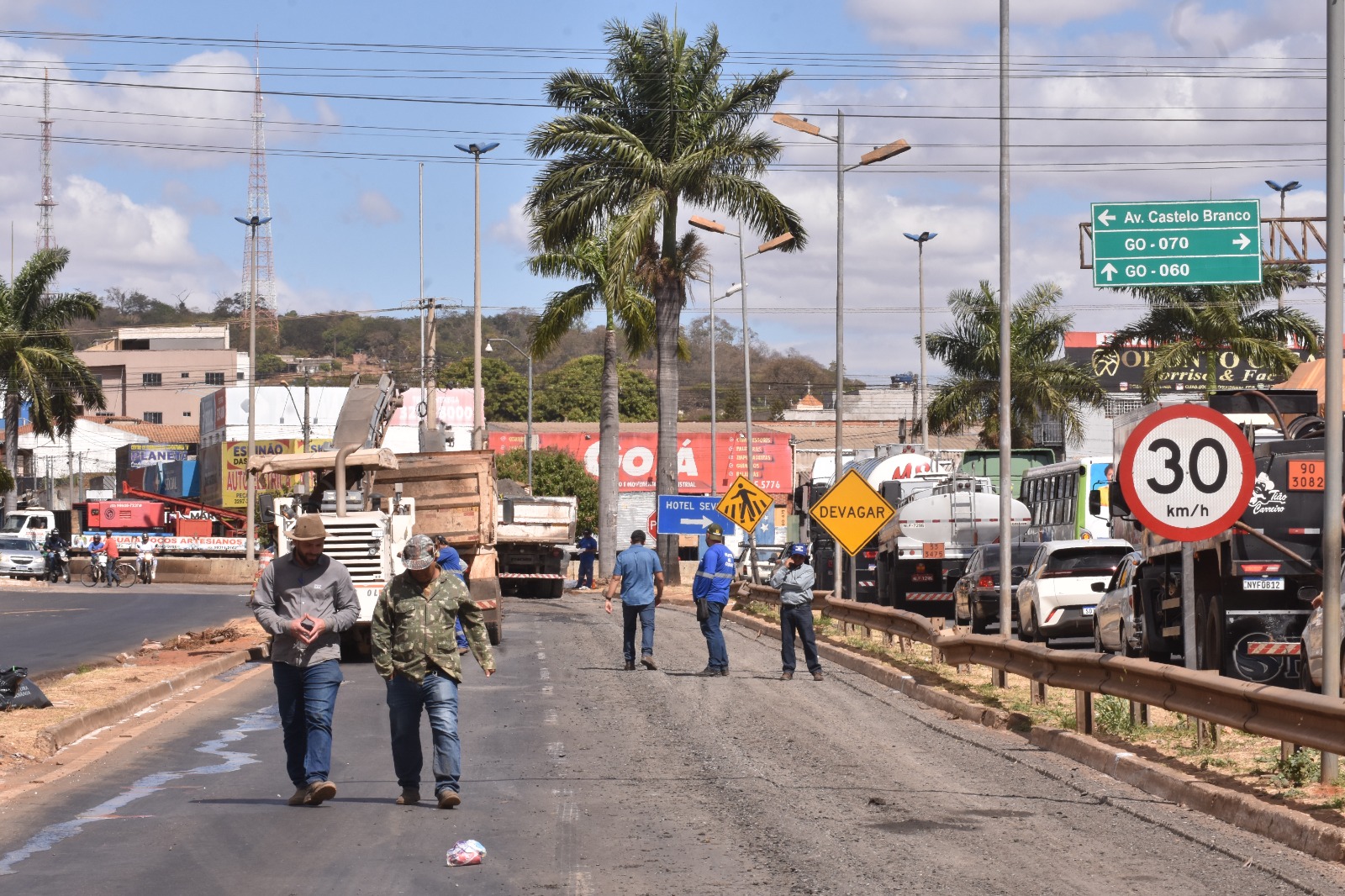 Obras na Avenida Perimetral Norte. Foto: Walter Peixoto