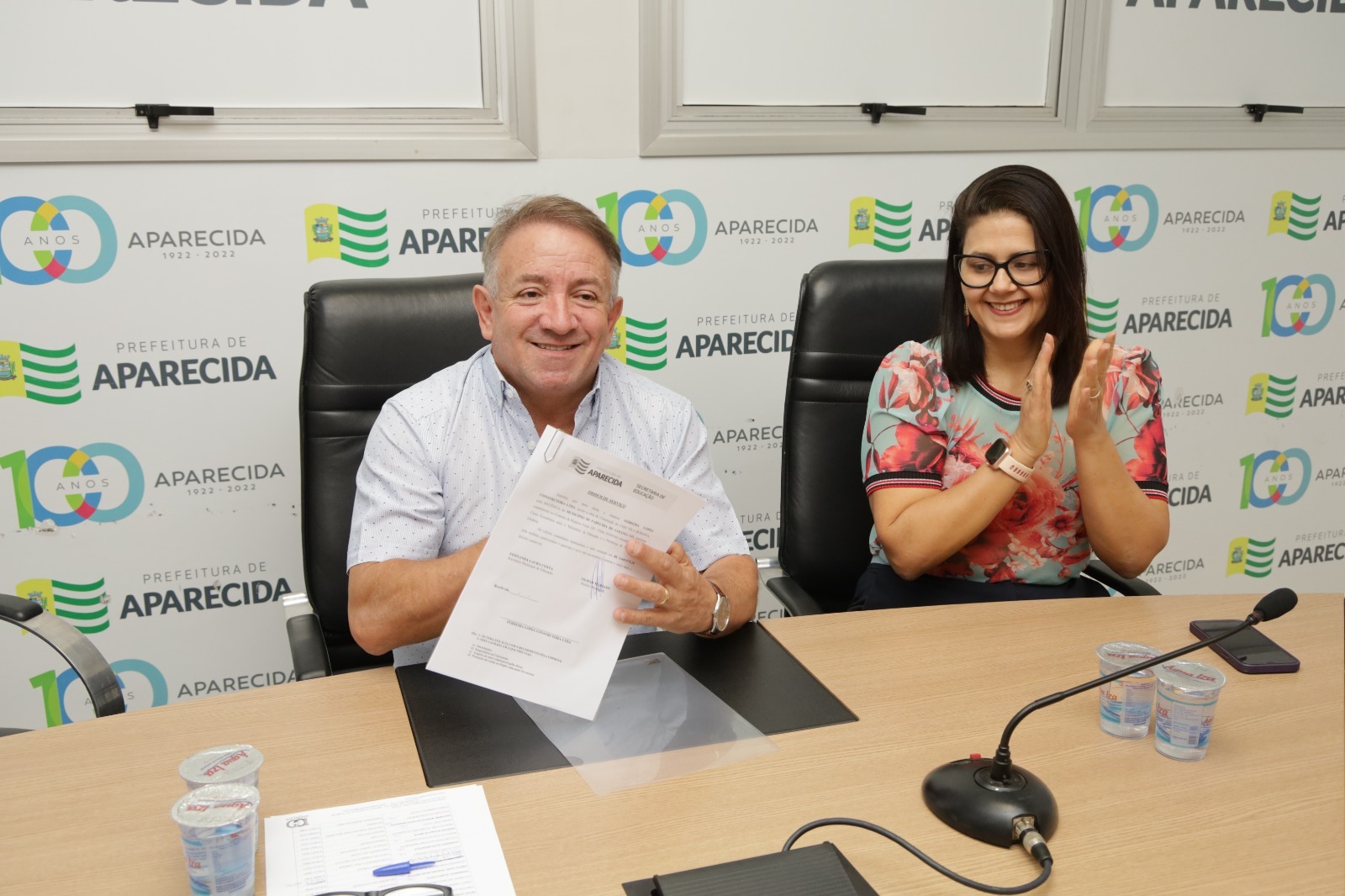 Vilmar Mariano assina ordem de serviço para construção de CMEI. Foto: Claudivino Antunes