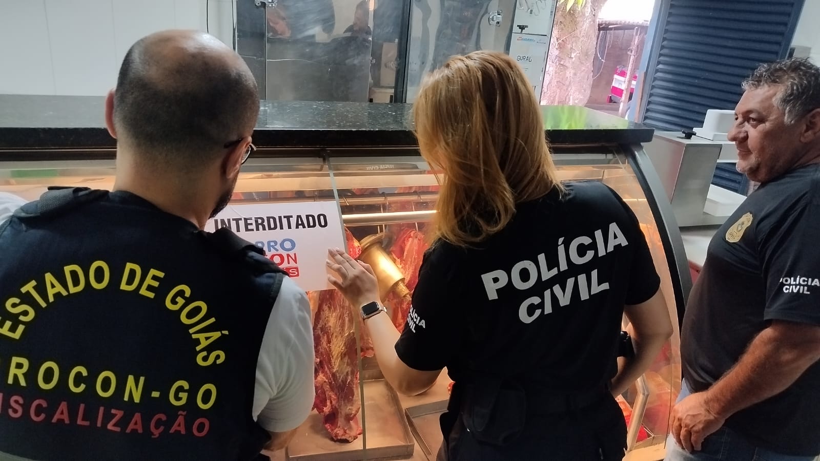 Procon Goias interdita açougue com carnes impróprias para consumo em Goiania. Foto: Procon