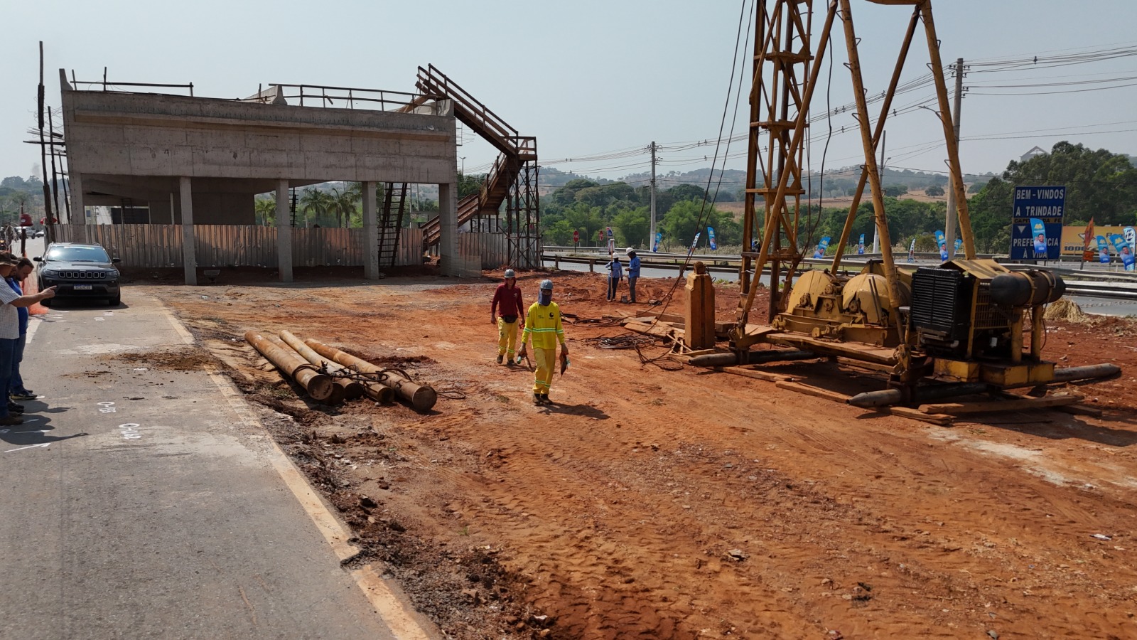Obras do viaduto Portal da Fé em Trindade. Foto: Goinfra