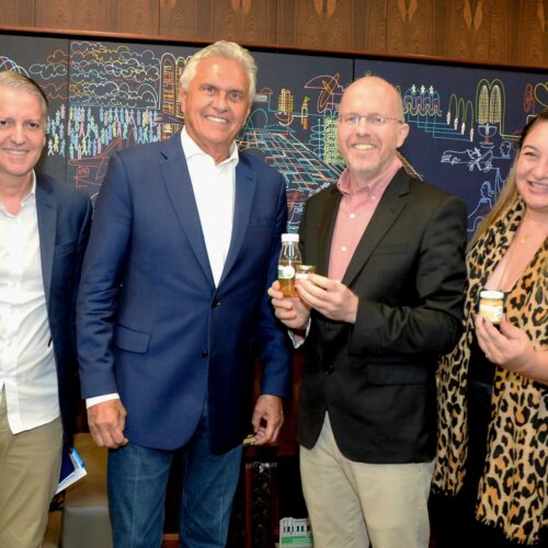 Ronaldo Caiado se reune com representantes de multinacional israelense que pretente investir em Goiás. Foto: Carlos Alexandre