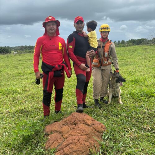 menino desaparecido em pesque-pague encontrado pelos bombeiros após mais de 12 horas. Foto: CBMGO