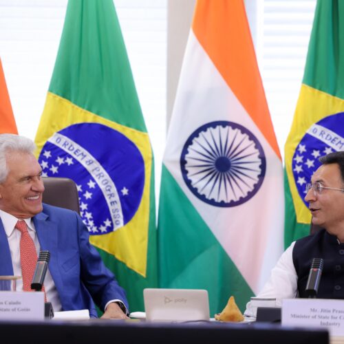 Caiado em missão na índia. Foto: Júnior Guimarães